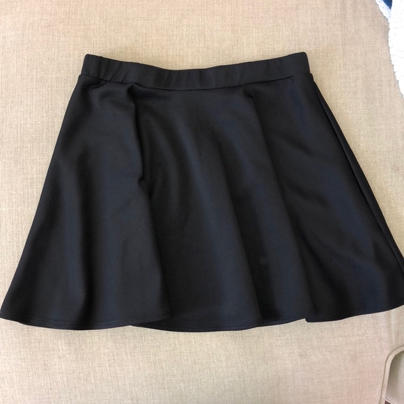 Mini skirt - Picture 2 of 3